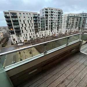  Apartment Modern 2 Bed - Olympic Park Stratford